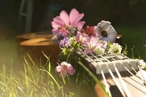 愉快的句子文案