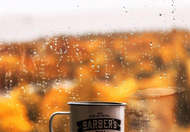 借雨表达思念的句子文案