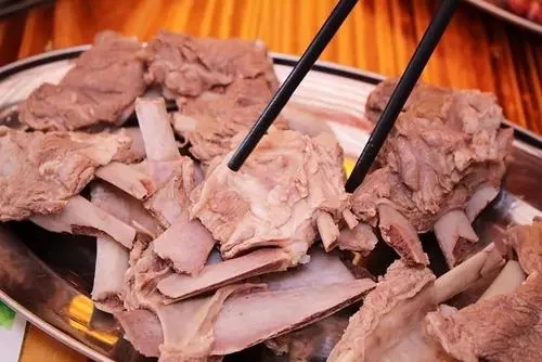 吃羊肉朋友圈文案