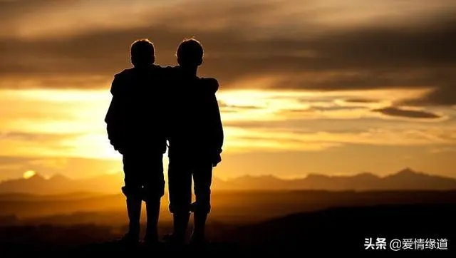 关于兄弟的句子文案超霸气