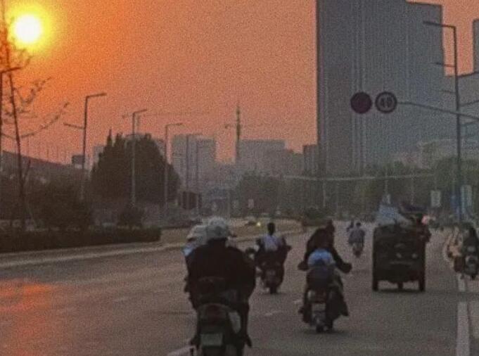 晚上拍夜景的说说文案