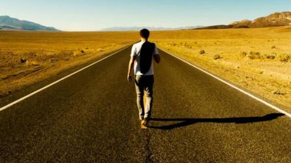 走遍世界的励志句子文案