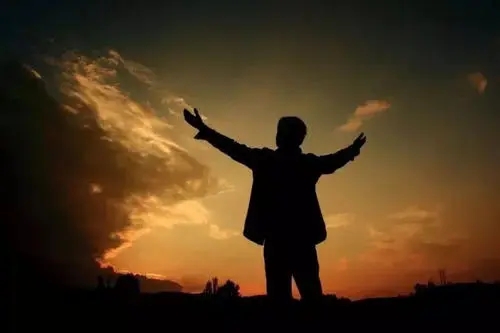 骂自己一事无成的诗句文案