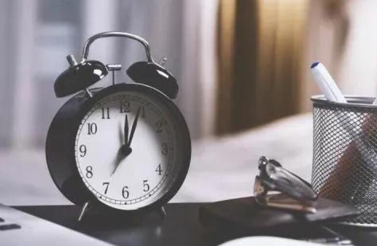 感慨时光不复返的句子文案