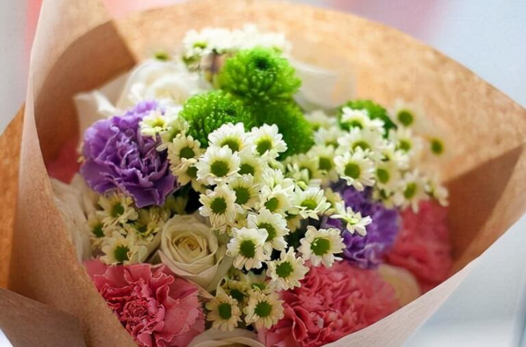 疼到睡不着的说说文案