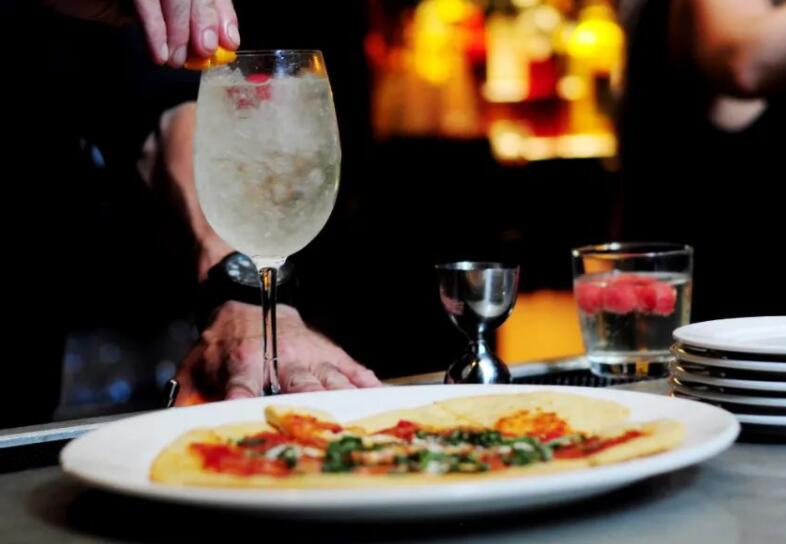 赞美男人厨艺好的句子文案成语