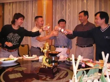 战友情深的美好短句子文案