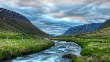 描写河流句子文案