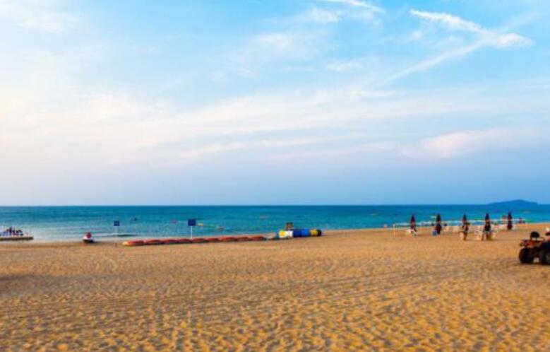 退潮后的海滩优美句子文案