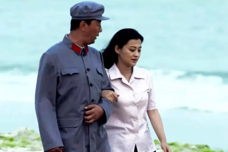 吐槽爸妈秀恩爱的句子文案