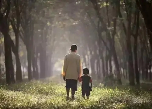 赞美男孩初长成的诗句文案