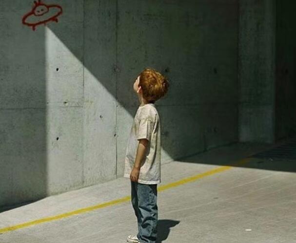 一个人被梦惊醒的句子文案