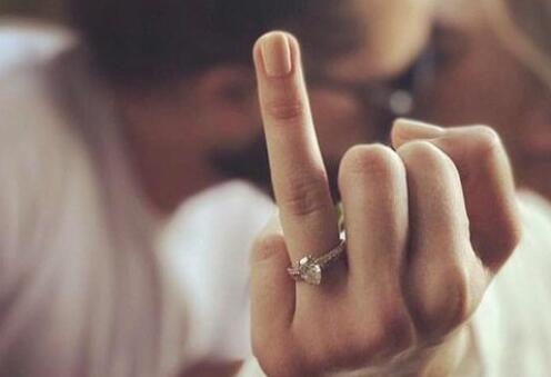 感谢男朋友送的戒指说说文案