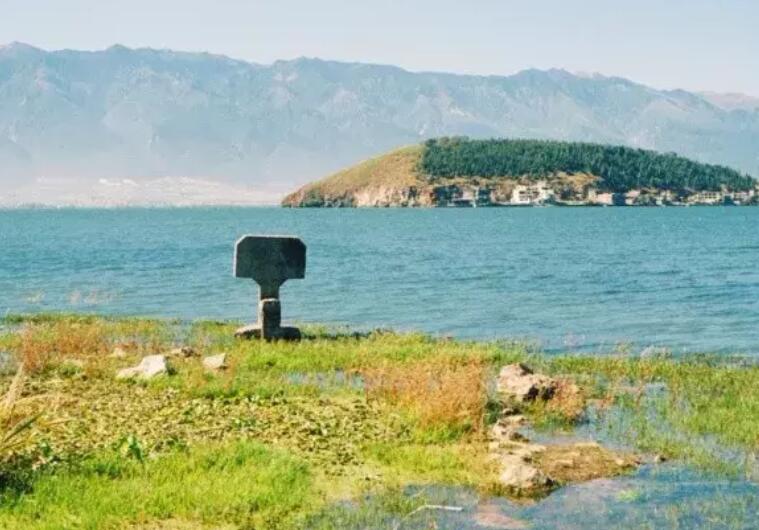 描写四月的优美段落