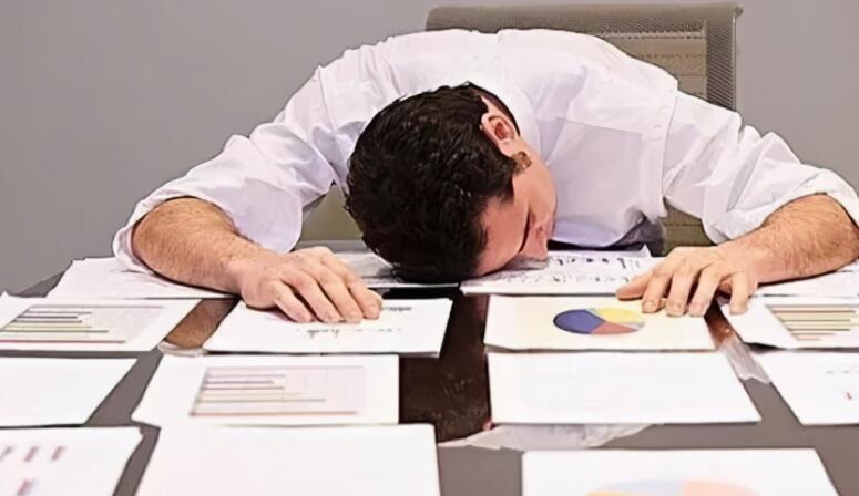 上夜班劳累的心情说说文案