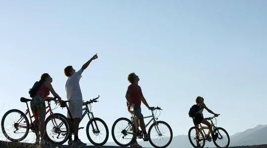 一个人散心的旅行句子文案