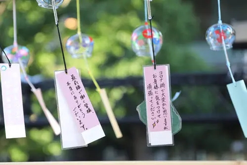 关于描写风铃外貌的唯美句子文案