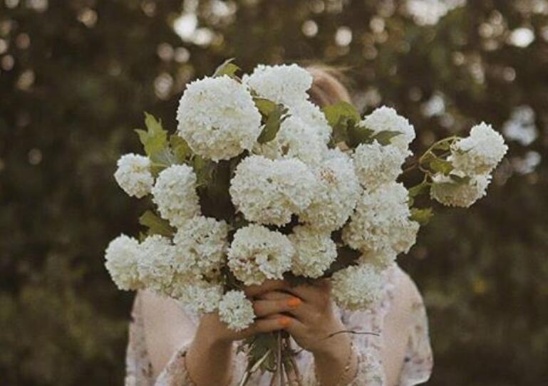 心疼关心一个人的句子文案