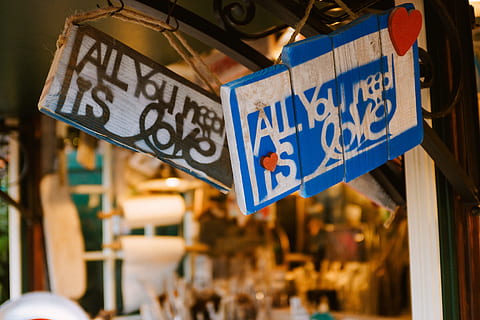 起风的句子文案短句唯美