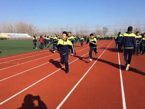 体育中考前发的说说文案