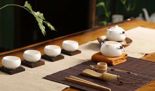 静心句子文案经典诗句