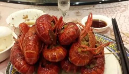 今年第一次吃虾的说说文案