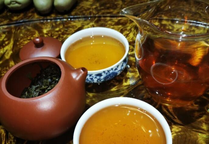 夜晚独自一人喝茶的说说文案