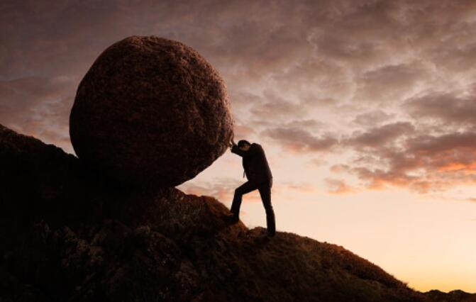 致拼搏路上的自己诗句文案