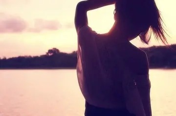 人生伤感说说文案短句