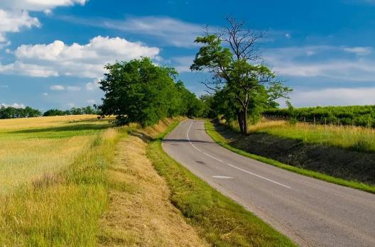 工资太少怎么发朋友圈