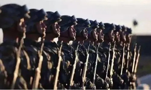 当兵前后的搞笑句子文案