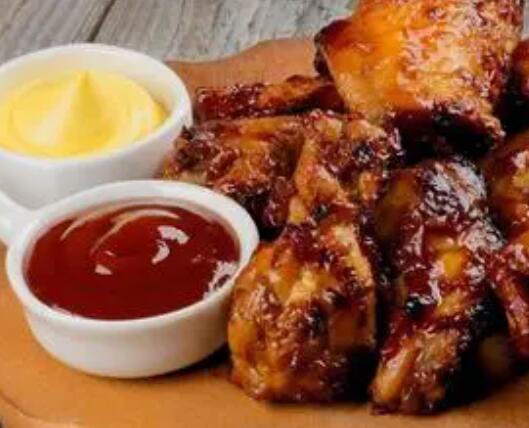 形容美食诱人的词语