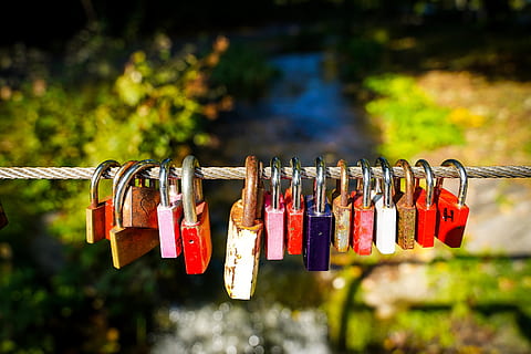 晒老公照片搞笑的说说文案