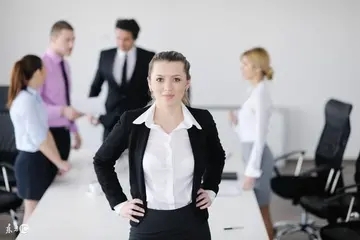 暗示上司偏心的句子文案