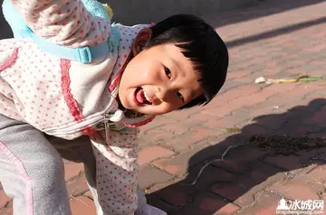 小丫头变成大姑娘的说说文案