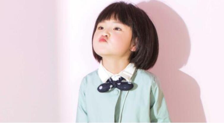 小女孩剪短发的说说文案