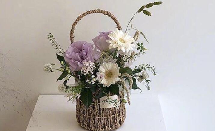 做个俗人开头的句子文案