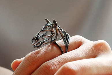 送什么植物给女孩子好一点 送花给女性朋友应该送什么花？