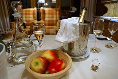 过节突然发红包怎么说 朋友过节给我发了红包,怎么回复？