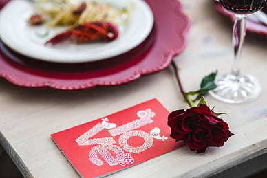 第一次送女友戒指送什么样的 送女朋友什么戒指好？