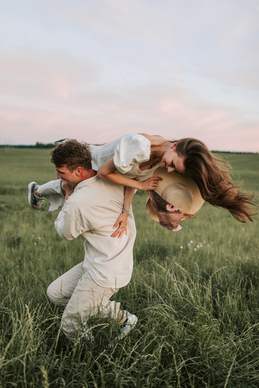 60寸床头婚纱照的长宽是多少 60寸婚纱照长宽多少厘米?