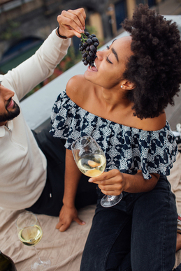 请柬席设写本府还是本宅 席设写本宅还是寒舍