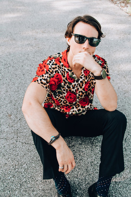 定亲女方要去男方家去吗 订婚是女方去男方家还是男方去女方家呢？