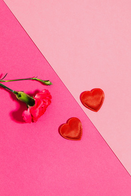 蓝西装配什么颜色的领带 蓝色西服配什么颜色领带好看