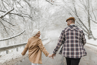 冬天去泡温泉要带什么 泡温泉需要带些什么?