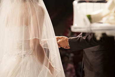 教育咨询行业五行属什么