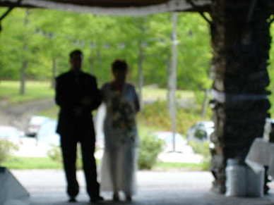 天空中飘着小雨