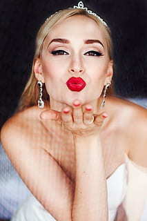 结婚敬酒词怎么说又大方又简单 结婚典礼敬酒贺词简短大气