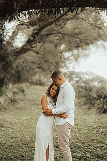 结完婚再送礼物合适吗 人家己结好婚了,在送礼物可以吗？