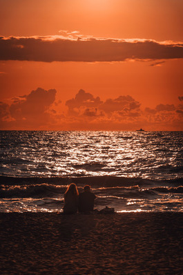 结婚晚上灯为什么不关 结婚当天晚上不能关灯吗